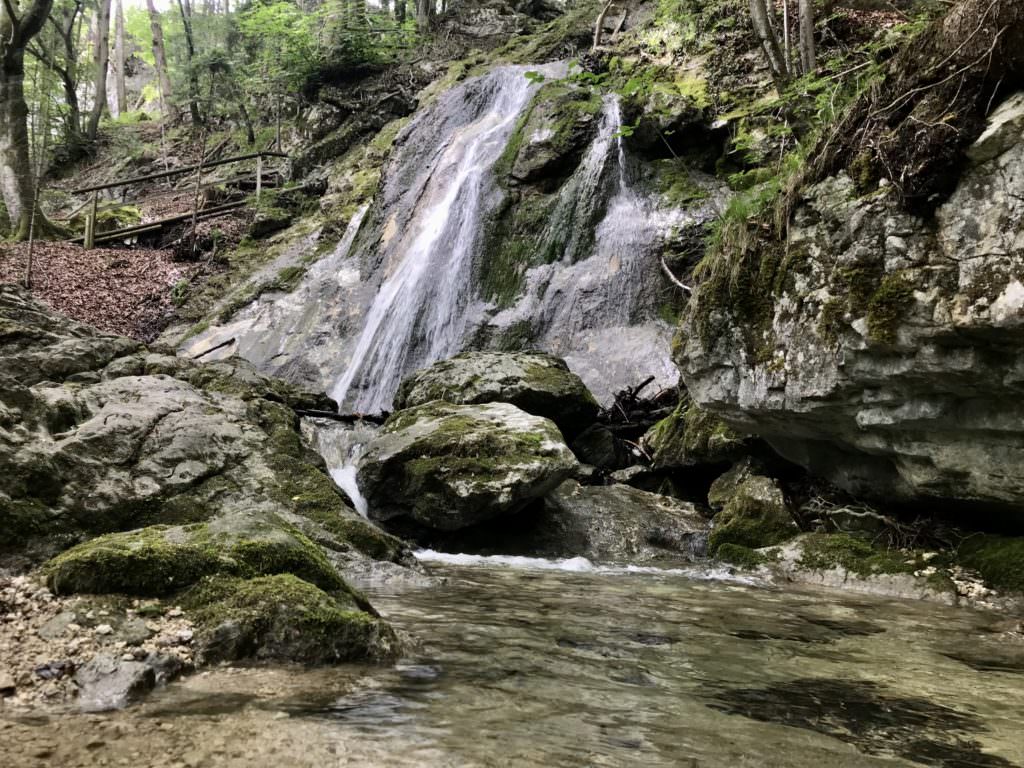 Oberaudorf wandern - durch die Wolfsschlucht entlang der Wasserfälle