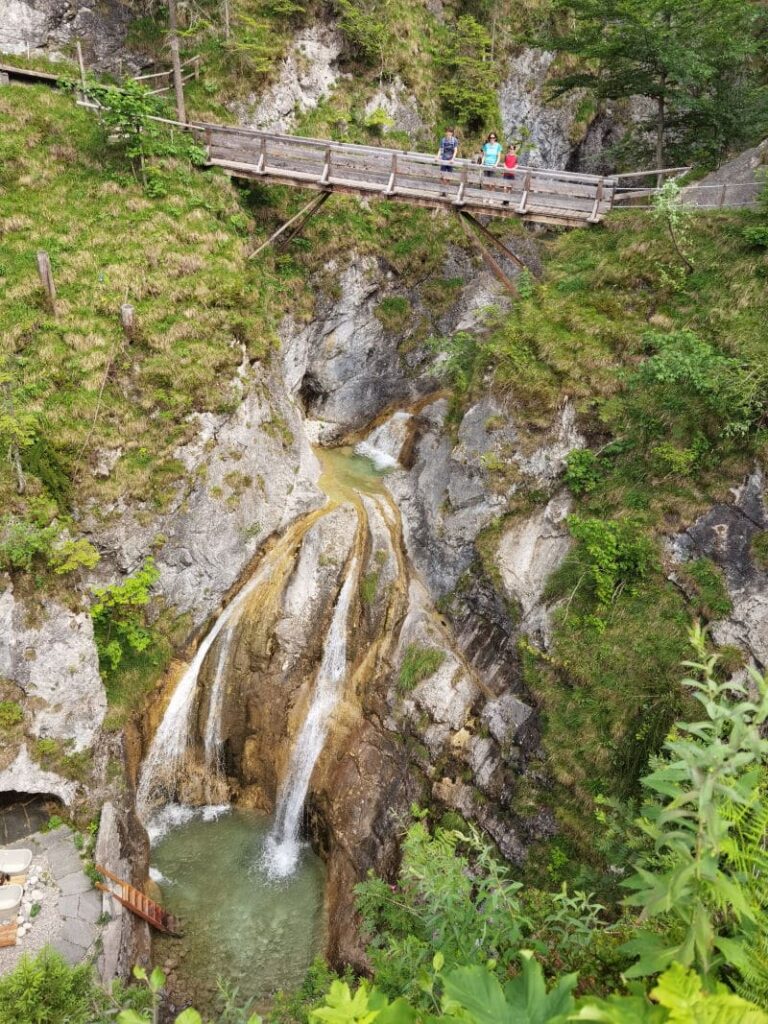 Der Wasserfall Bayrischzell mit den vielen Gumpen