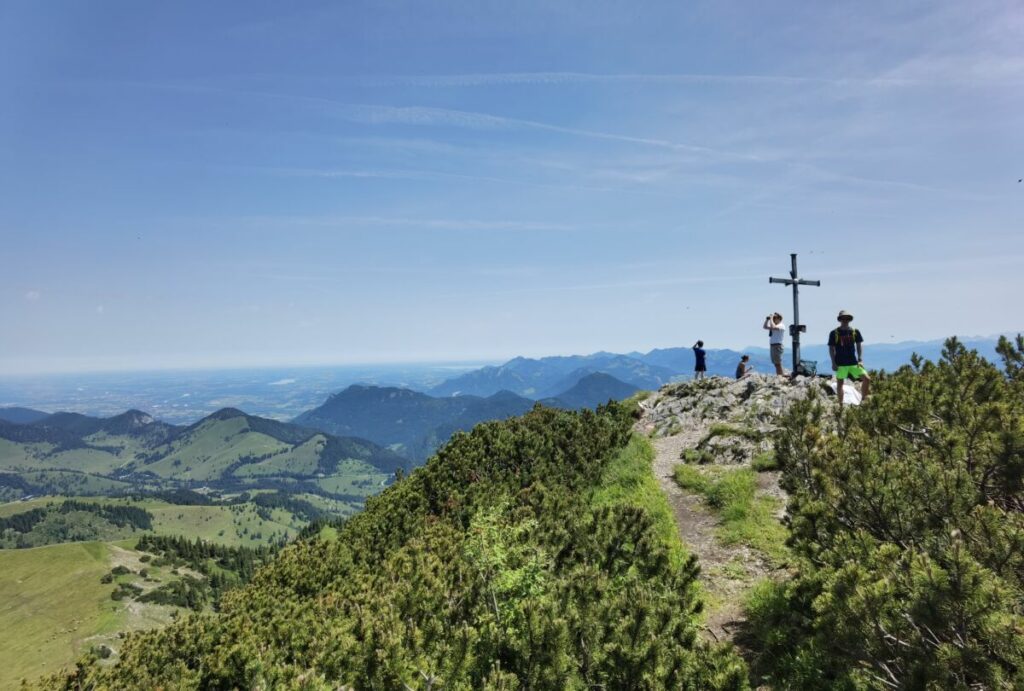 Vom Sudelfeld auf den Großen Traithen wandern - oben hast du einen genialen Ausblick