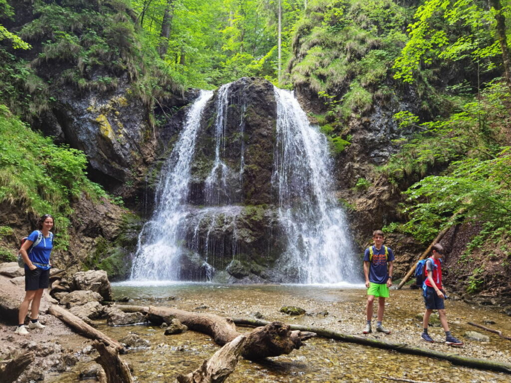 Josefsthaler Wasserfälle Deutschland - leichte Wanderung nahe München, zwischen Schliersee und Spitzingsee