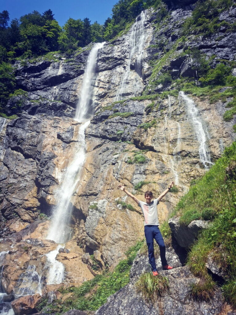 Wasserfälle Österreich - der Waldstrub Wasserfall am Hallstätter See
