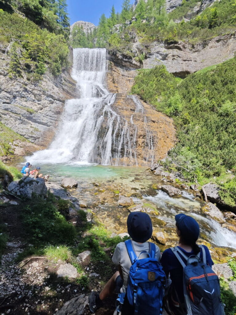 Die schönsten Wasserfälle der Dolomiten: Cascate di Fanes